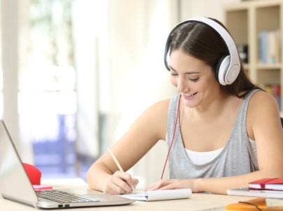 Ternyata Mendengarkan Musik Memiliki Banyak Manfaat